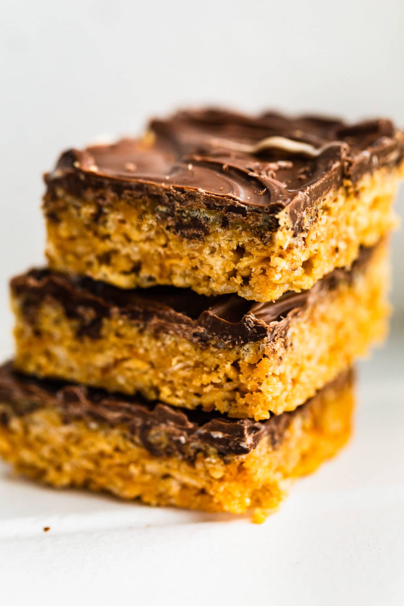 close up image of vegan peanut butter rice krispie treats