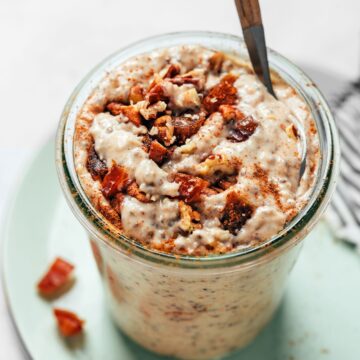 Sticky Date Blended Overnight Oats